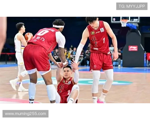 北京首钢男篮今晚激烈对决,精彩直播不容错过! 北京首钢男篮今晚激烈对决,精彩直播不容错过!